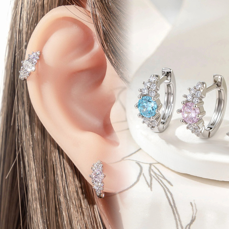 Conch Earring Hoop - Orecchini a Cerchio in Zirconia Cubica,